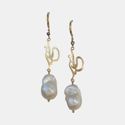 Kalimat Blessings Earring with Baroque Pearl in 18K Gold