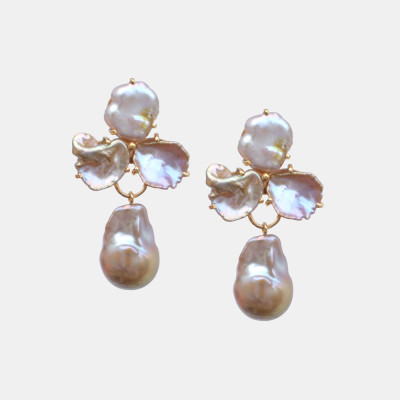 Collector's Edit Bronze Pearl Earring