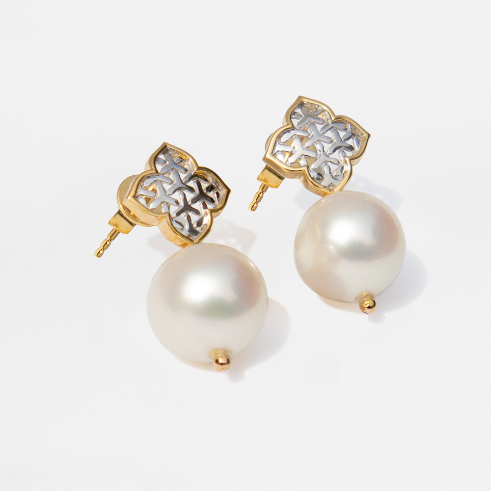 Arabesque Small Earring with Pearl in 18K Gold