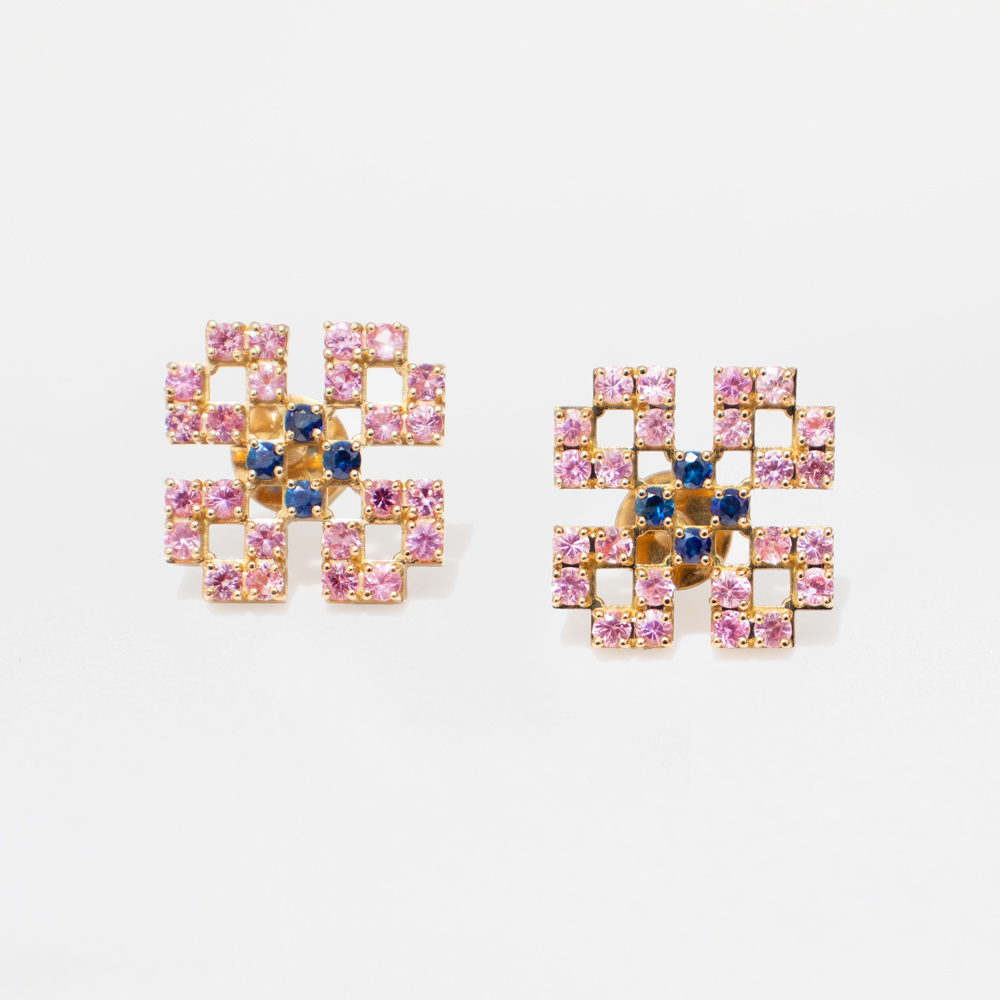 Tatreez Flower Earring with Sapphires in 18K Gold